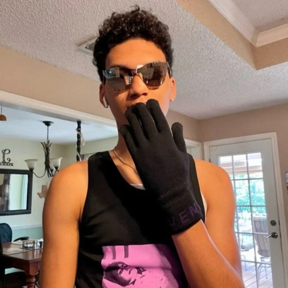 Givenchy Logo Cuff Wool Gloves black and purple